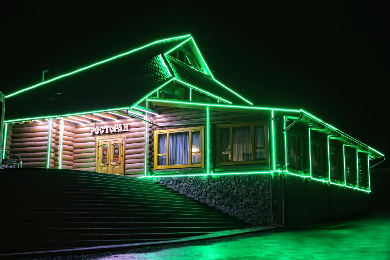 Zatyshok Hotel
